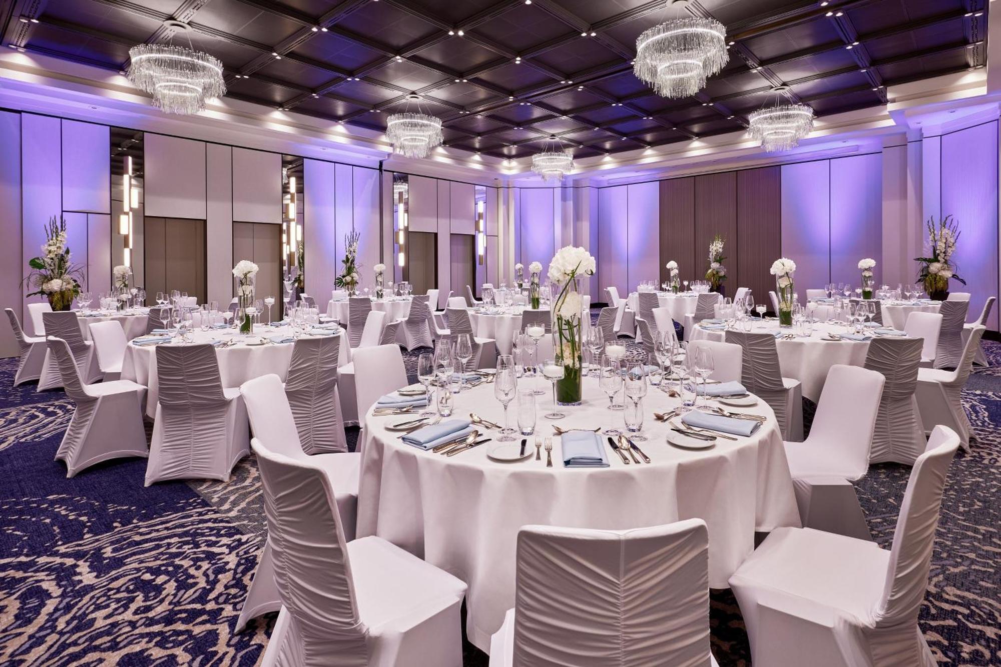 The Westin Grand Frankfurt Hotel Frankfurt am Main Exterior photo The ballroom