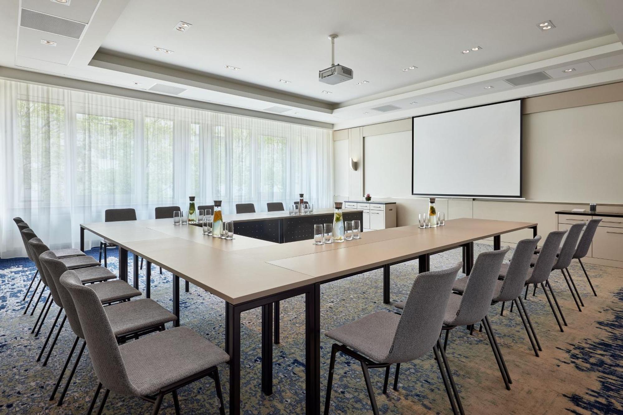 The Westin Grand Frankfurt Hotel Frankfurt am Main Exterior photo Meeting room