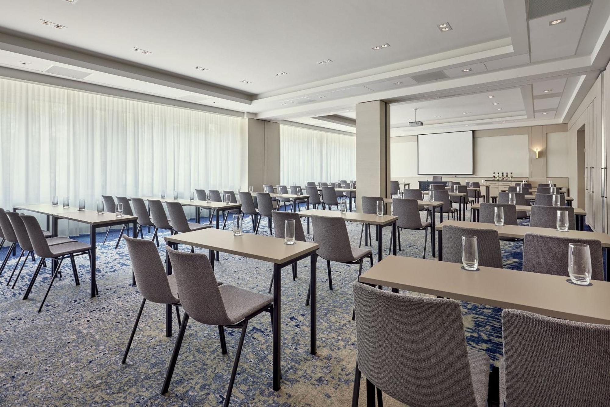 The Westin Grand Frankfurt Hotel Frankfurt am Main Exterior photo Meeting room